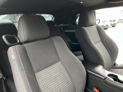 2019 Dodge Challenger SXT
