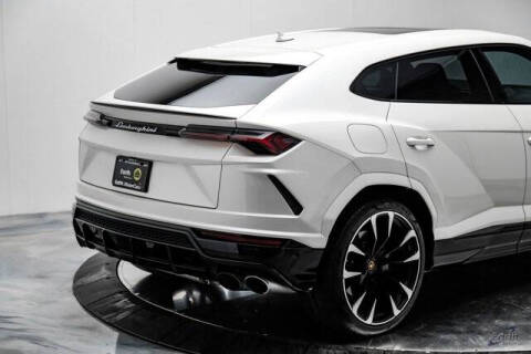 2022 Lamborghini Urus
