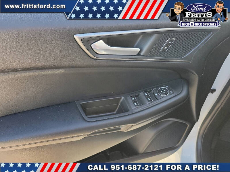 2022 Ford Edge SE