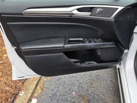 2018 Ford Fusion Hybrid SE