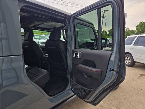 2026 Jeep Gladiator Shadow Ops