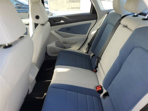 2025 Volkswagen Jetta SE