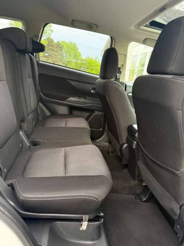 2017 Mitsubishi Outlander SE