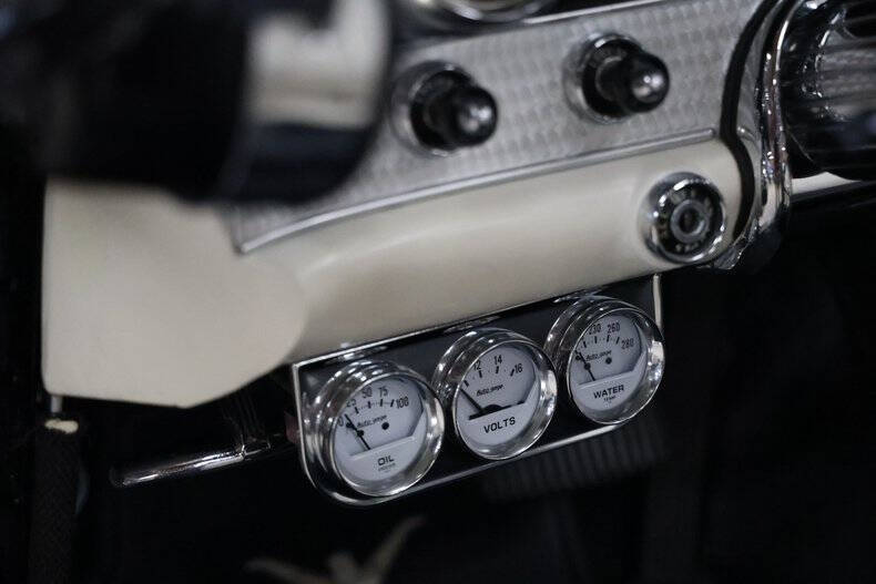 1956 Ford Thunderbird