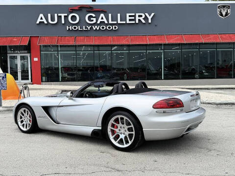 2004 Dodge Viper SRT-10