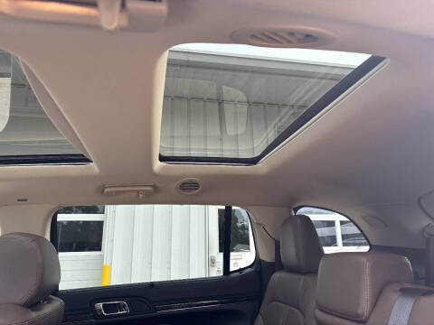 2017 Lincoln MKT Elite