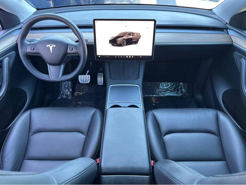 2023 Tesla Model Y Performance