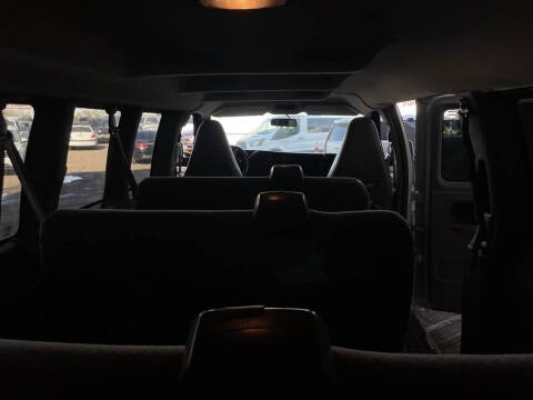 2017 Chevrolet Express LT 3500