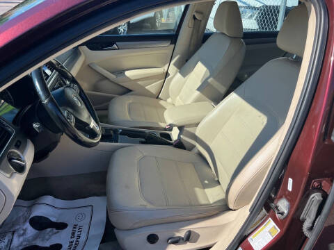 2014 Volkswagen Passat 2.5L SE PZEV