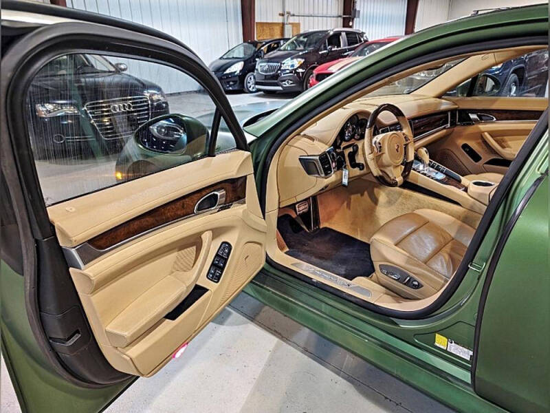 2011 Porsche Panamera