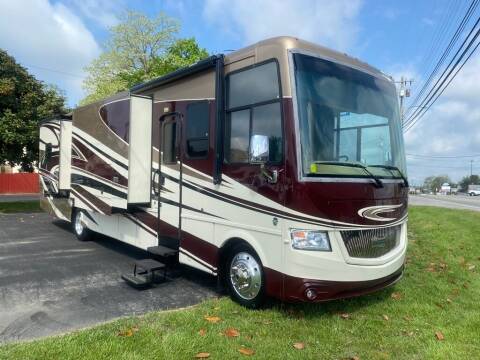 2014 Newmar Canyon Star for sale at Blue Bird Motors in Crossville TN