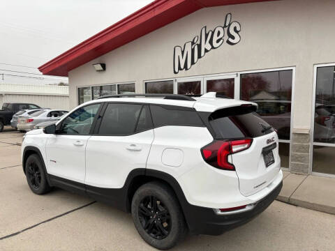 2023 GMC Terrain AT4