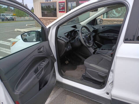 2016 Ford Escape S