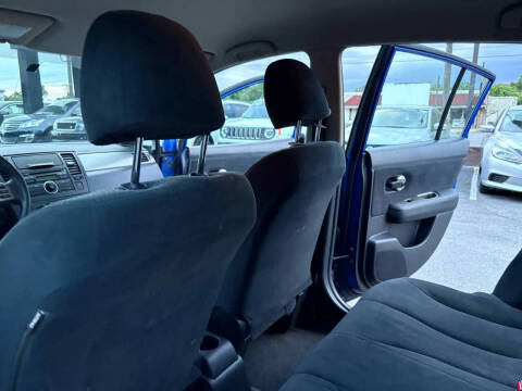 2011 Nissan Versa 1.8 S