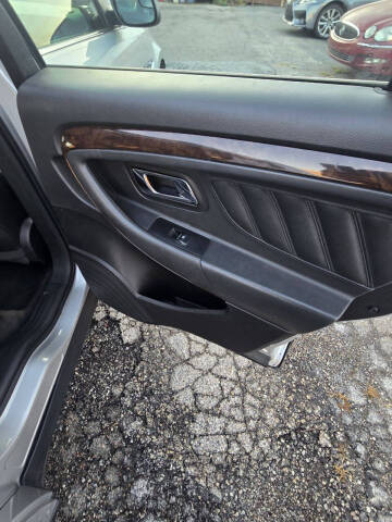 2013 Ford Taurus Limited