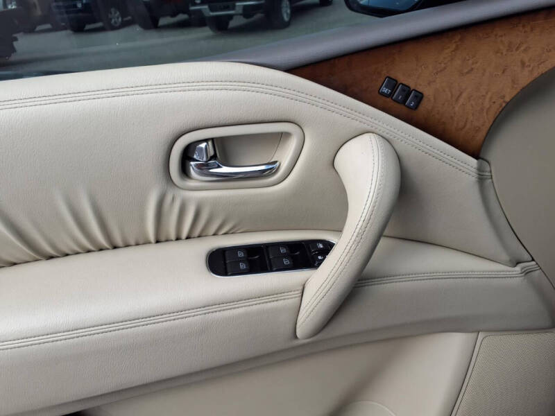 2012 Infiniti QX56