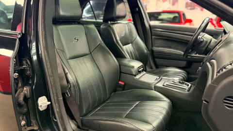 2015 Chrysler 300 S