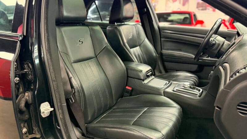 2015 Chrysler 300 S