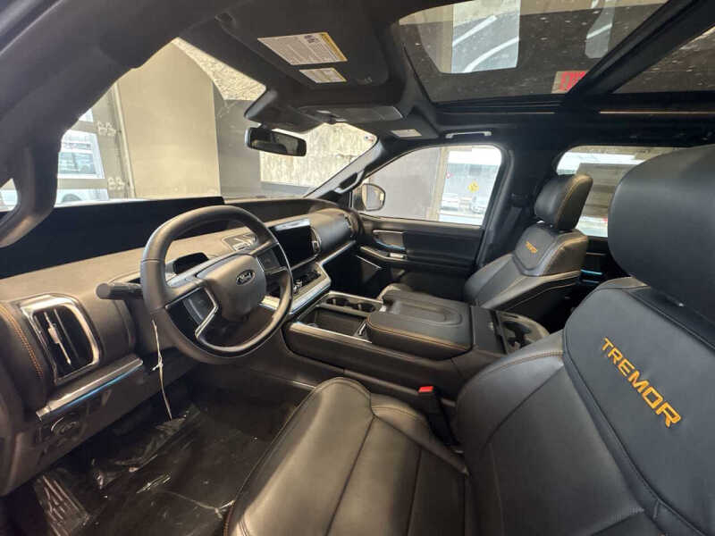 2025 Ford Expedition Tremor