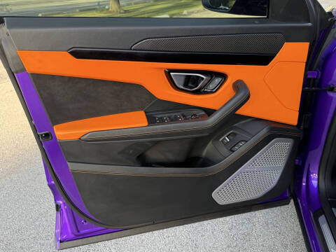 2022 Lamborghini Urus