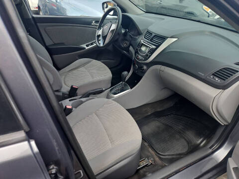 2013 Hyundai Accent GLS