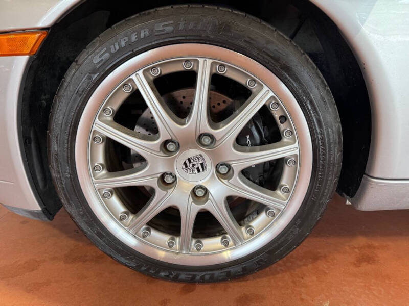 2001 Porsche 911 Carrera