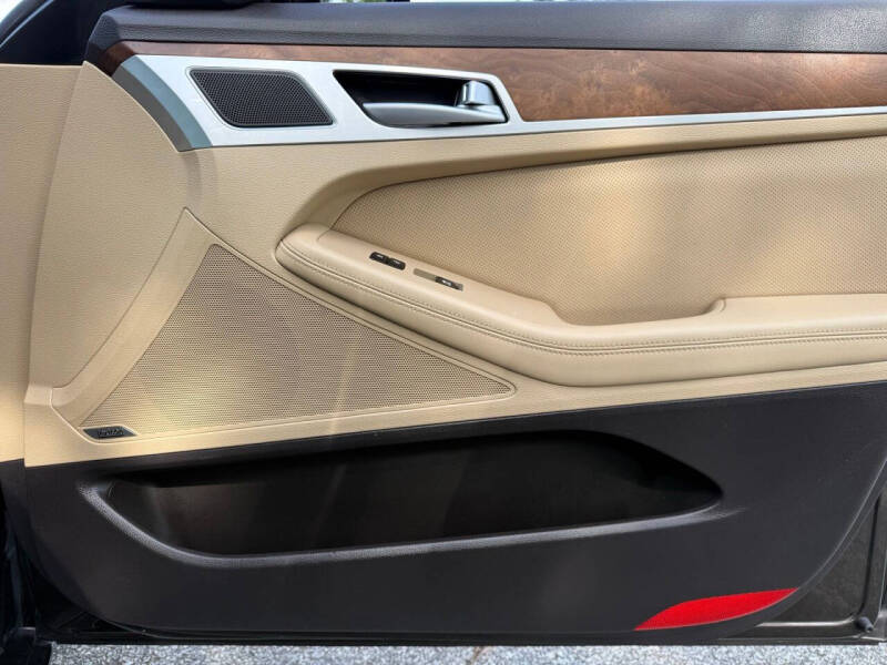 2017 Genesis G80