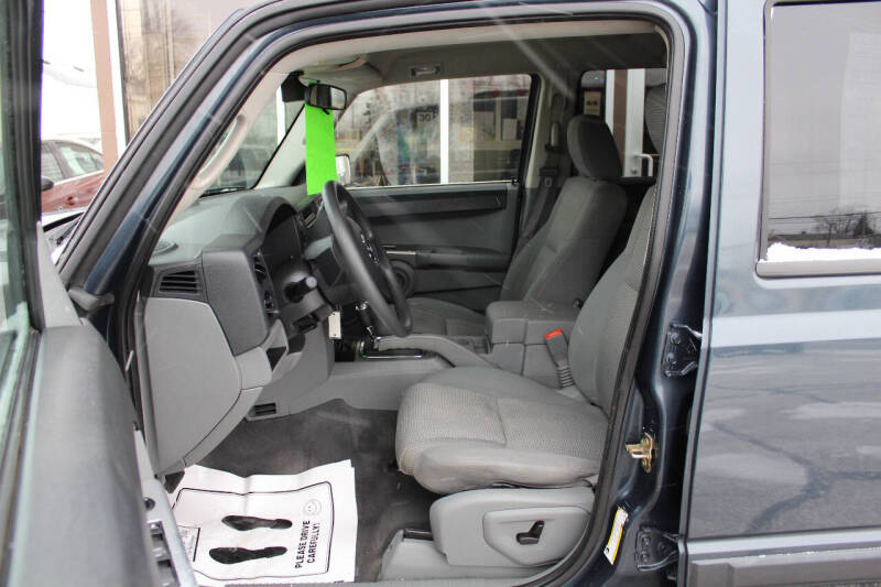 2007 Jeep Commander Sport