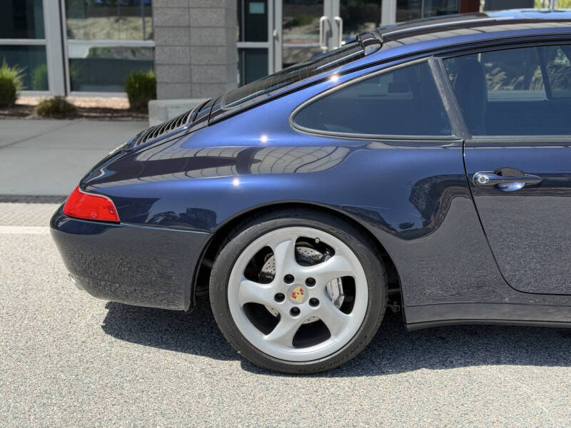 1995 Porsche 911 Carrera 4