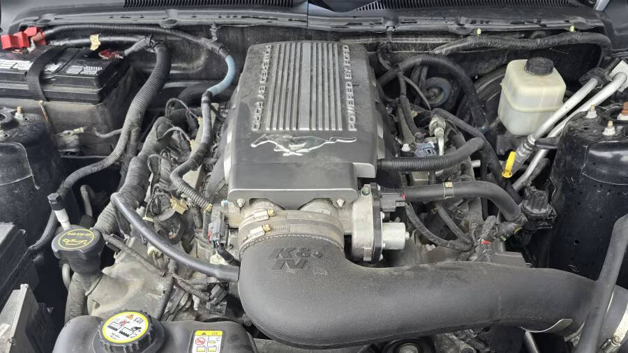 2008 Ford Mustang 4