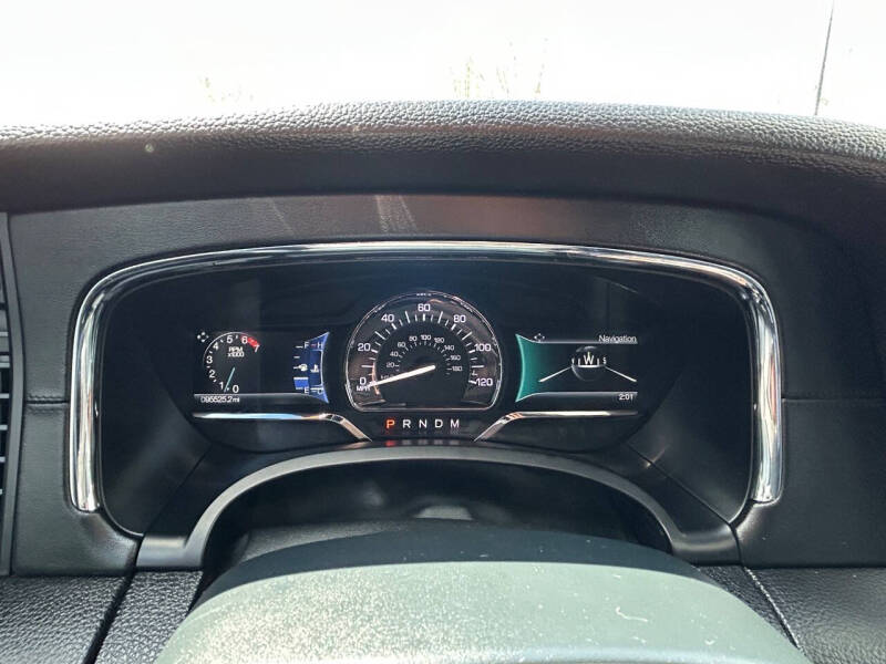 2017 Lincoln Navigator Select