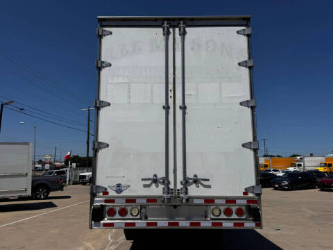 2017 Freightliner M2 106