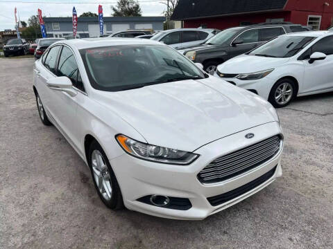 2014 Ford Fusion SE
