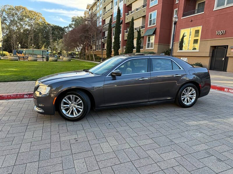 2016 Chrysler 300 C