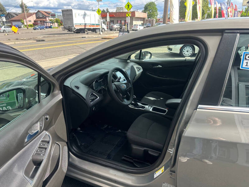 2017 Chevrolet Cruze LT Auto