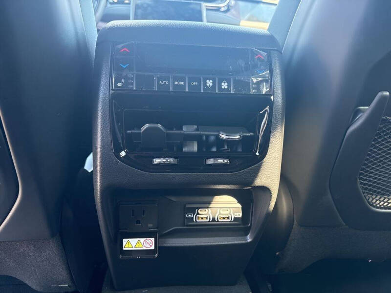 2023 Jeep Grand Cherokee Summit 4xe