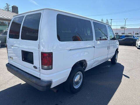 2004 Ford E-Series E-350 SD XL