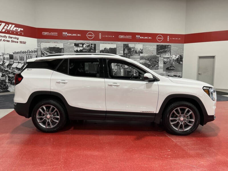 2024 GMC Terrain SLT