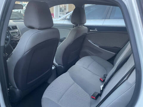 2013 Hyundai Accent GS