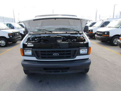 2005 Ford E-Series E-250
