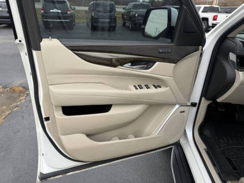 2018 Cadillac Escalade ESV Standard