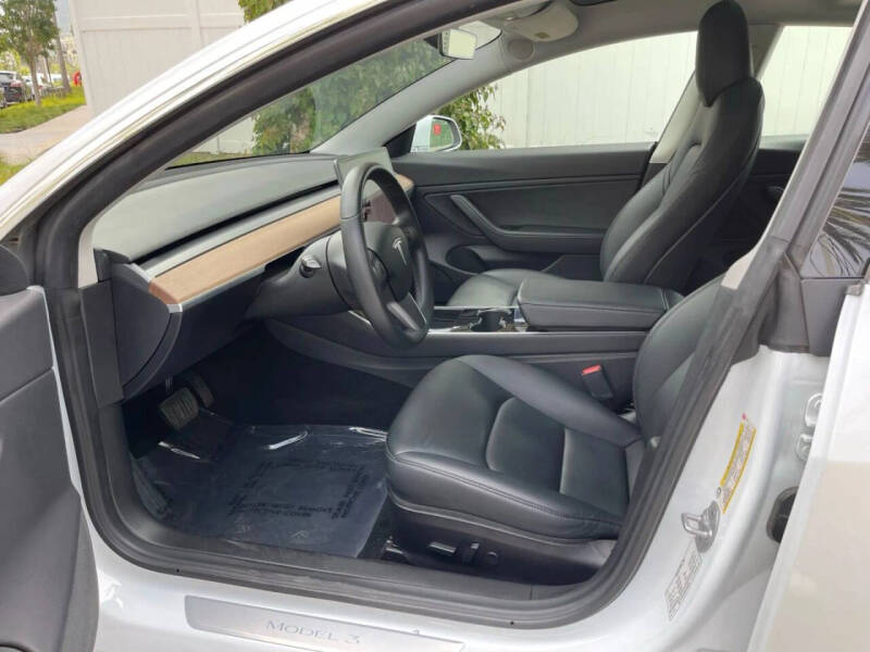 2020 Tesla Model 3 Standard Range Plus