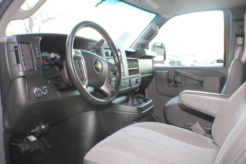 2017 Chevrolet Express 3500