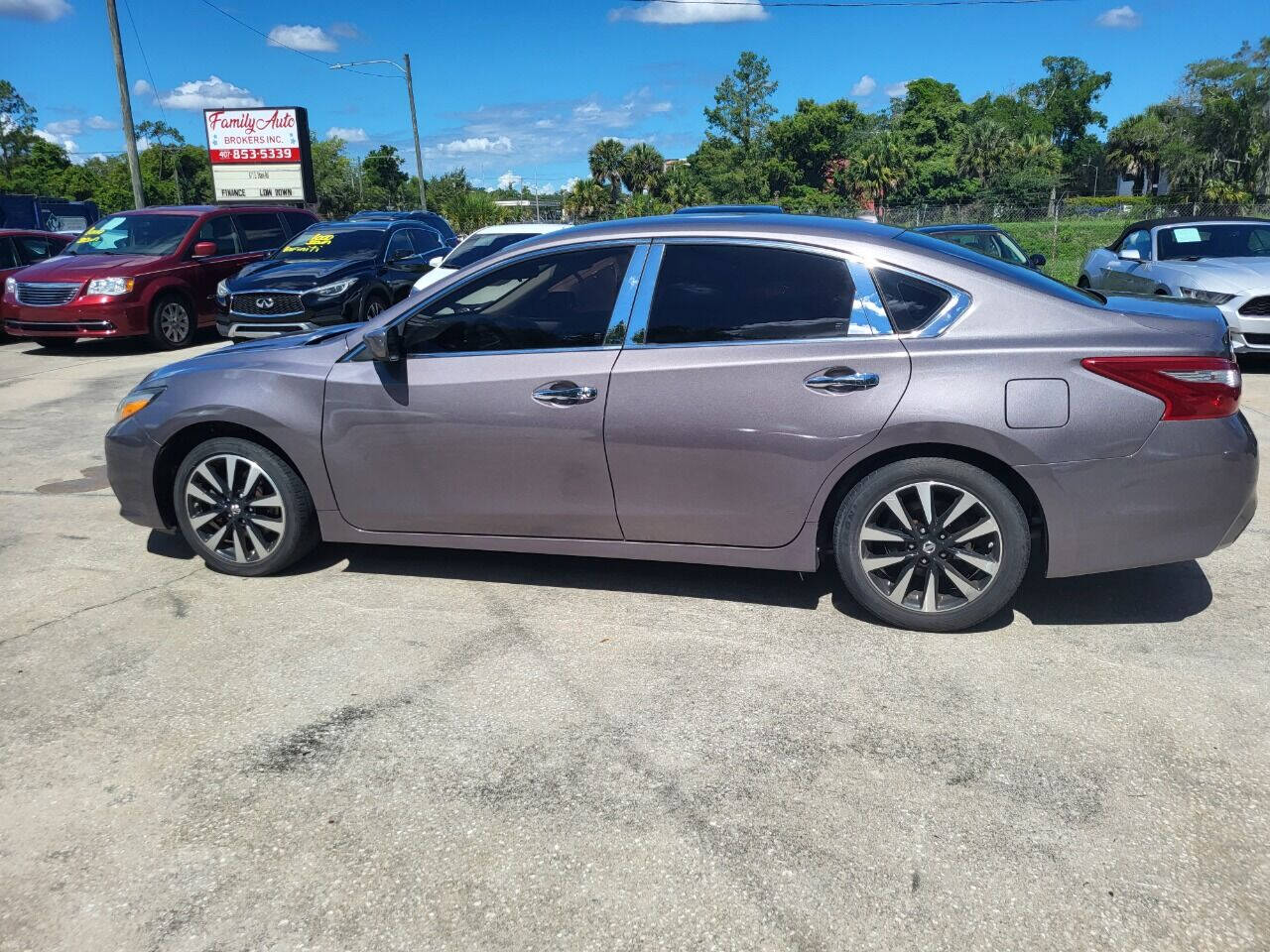 2018 Nissan Altima for sale at FAMILY AUTO BROKERS in Longwood, FL