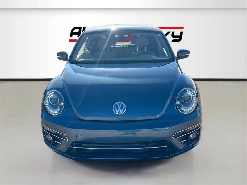 2019 Volkswagen Beetle 2.0T SE