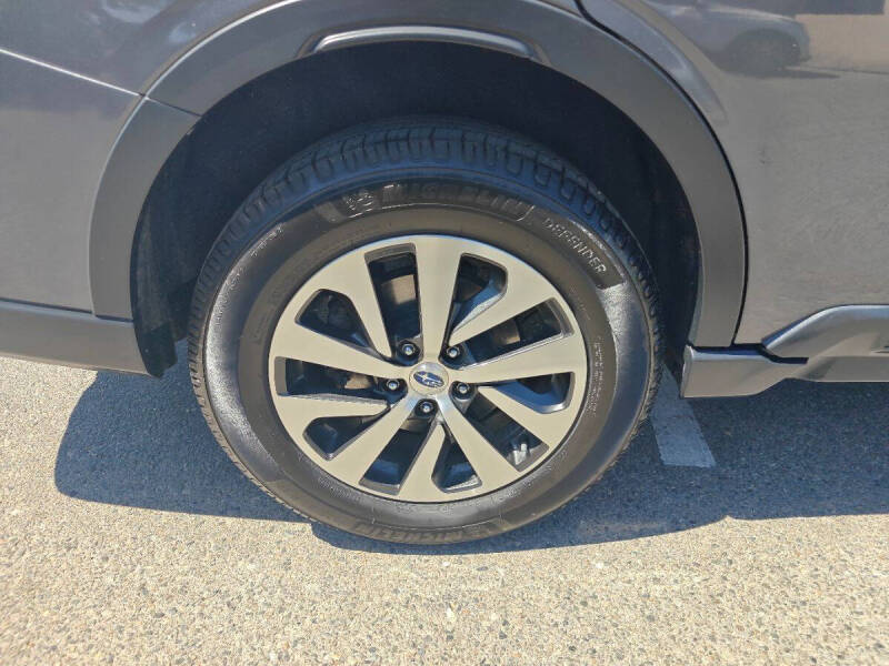 2022 Subaru Outback Premium