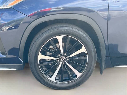 2022 Toyota Highlander XSE