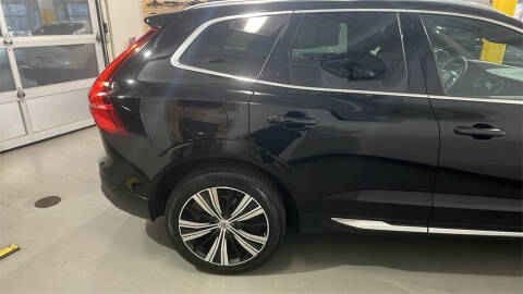 2023 Volvo XC60 B5 Plus Bright Theme