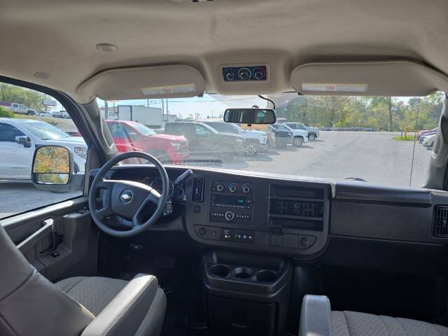 2024 Chevrolet Express LS 3500