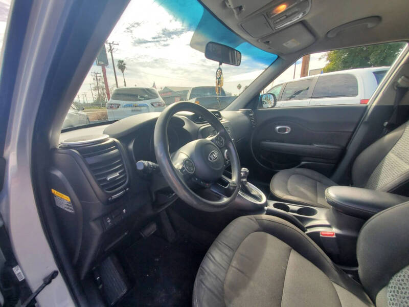 2016 Kia Soul +